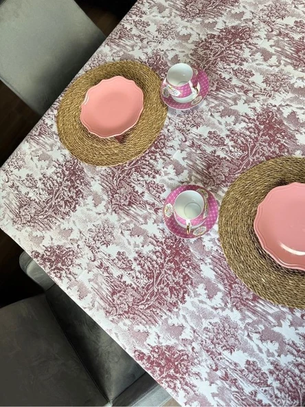 LOOM & LAUREL Jakarlı Dokuma Kumaş Masa Örtüsü Bordo Ağırlıklı
