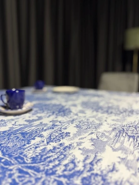 LOOM & LAUREL Jakarlı Dokuma Kumaş Masa Örtüsü Mavi Ağırlıklı - Resim 4