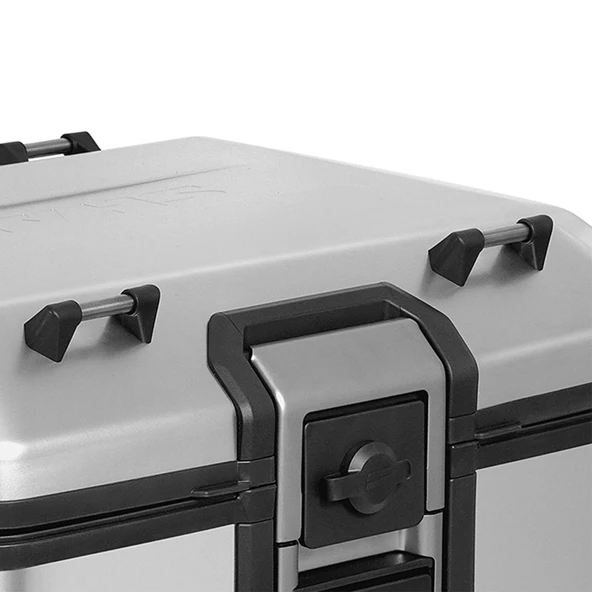 SHAD TR-55 MOTOSİKLET METAL ARKA ÇANTA TİTANYUM - Resim 4