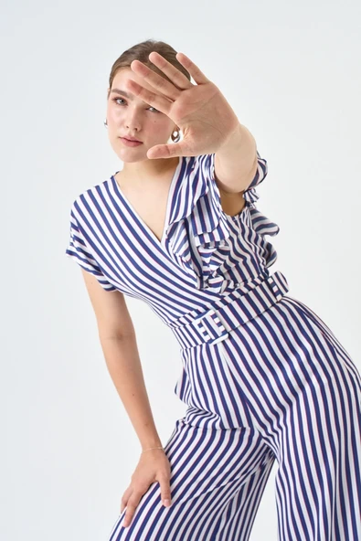 Fırfır Detaylı Bluz Ve Bol paça Pantolon Çizgili Kemerli Tulum - Resim 3