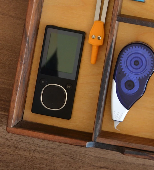 Woodsaka Yoi Ayarlanabilir Masaüstü Organizer & Aksesuar Kutusu - Ceviz - 20.2cm x 14.2cm x 4cm - Resim 8