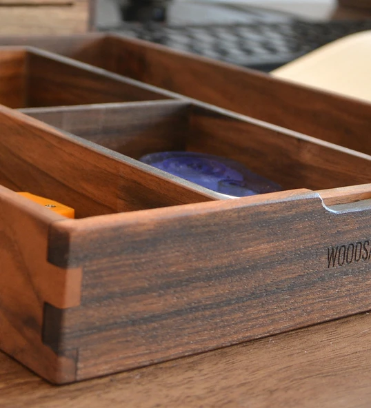 Woodsaka Yoi Ayarlanabilir Masaüstü Organizer & Aksesuar Kutusu - Ceviz - 32.2cm x 26.2cm x 4cm - Resim 9