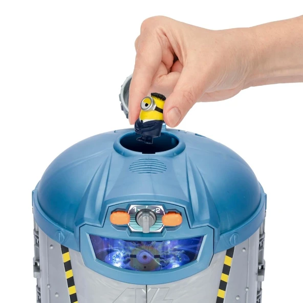 Minions Sesli ve Işıklı Dönüşen Sürpriz Oyun Seti - 3