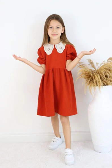 Kız Çocuk Kiremit Elbise - Beyaz Yaka Detaylı, Kısa Kollu, Günlük ve Özel Günler İçin Şık - Resim 2