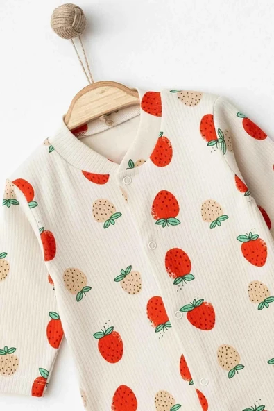 Bej Kız Bebek Tulum Çilek Desenli Pamuklu Patikli Uzun Kollu Mevsimlik Tulum - 4