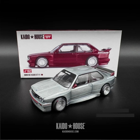 Mini GT x Kaido //162 BMW M3 (E30) Kaido GT V1 ''Chase!!''