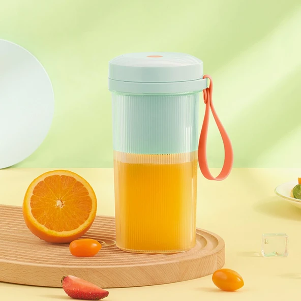 Kablosuz Taşınabilir Elektrikli Katı Meyve Sıkacağı - 300ml - Mavi - 2
