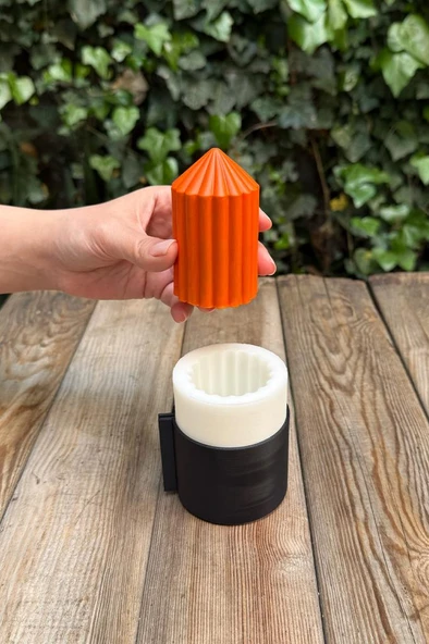 Baton Dalgalı Küçük Kasnaklı Silikon Mum Kalıbı ürün görseli