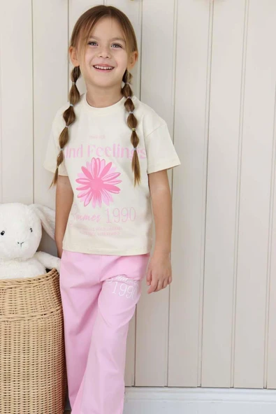 Kız Çocuk Üzeri Papatya Detaylı Ve Feeling Baskılı T-shirt Pembe Salaş Pantolon Alt Üst Takım - 3