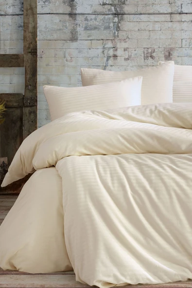 Formeya   Çizgili Lastikli Çarşaflı Çift Kişilik Nevresim Takımı