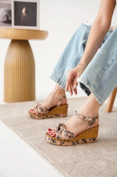 Papuçcity Frzn 03189 Kadın Dolgu Topuk Çiçek Desenli Sandalet Ayakkabı - 6