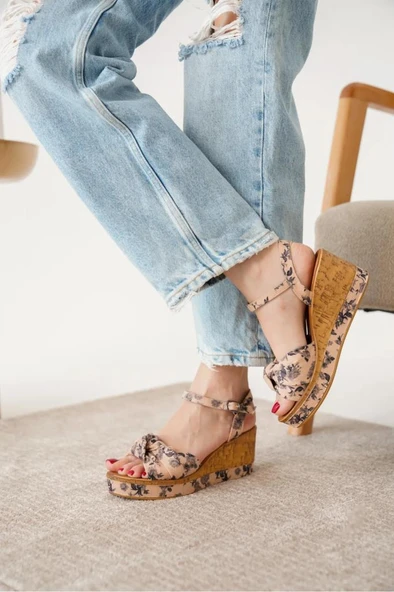 Papuçcity Frzn 03189 Kadın Dolgu Topuk Çiçek Desenli Sandalet Ayakkabı - 8