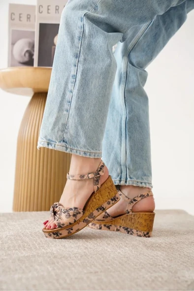 Papuçcity Frzn 03189 Kadın Dolgu Topuk Çiçek Desenli Sandalet Ayakkabı - 19