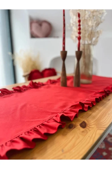 Lovely Kırmızı Fırfırlı  Runner 40x120 cm