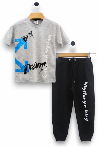 Erkek Çocuk Tişört & Eşofman Altı Takımı - Konforlu ve Şık Tasarım