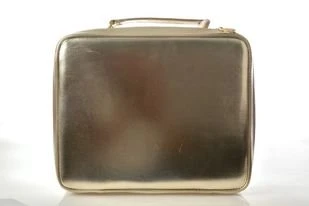 Estee Lauder mükemmel altın golt renkli makyaj çantası  En 35 cm ,boy 24 cm , genişlik 12 cm - 2
