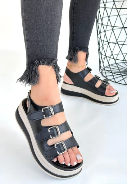 Pabucmarketi Siyah Suni Deri Kadın Düz Sandalet ürün görseli