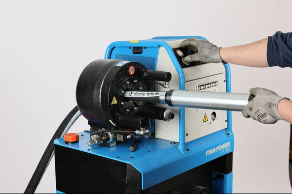 Beton Vibratörü Kendinden Konvertörlü 55 mm - DT 220 Eco - 4