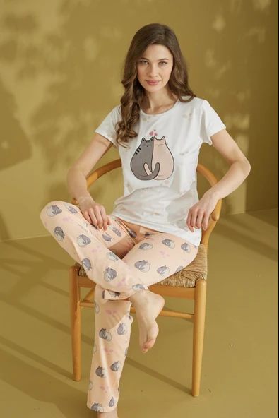 Kadın Desenli Bisiklet Yaka Düğmesiz Pamuklu Yazlık Kısa Kol Pijama Takımı - 3