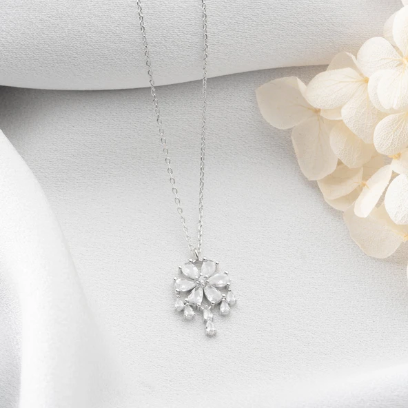 Vaoov 925 Ayar Gümüş Damla Taşlı Kiraz Çiçeği Kolye - Resim 2