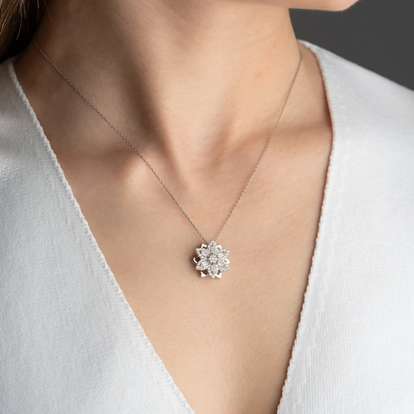 Vaoov 925 Ayar Gümüş Baget Taşlı Dönen Lotus Çiçeği Kolye - Resim 2