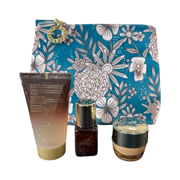 Estée Lauder Çok Şık-Desenli-Makyaj-Çantası ürün görseli 1