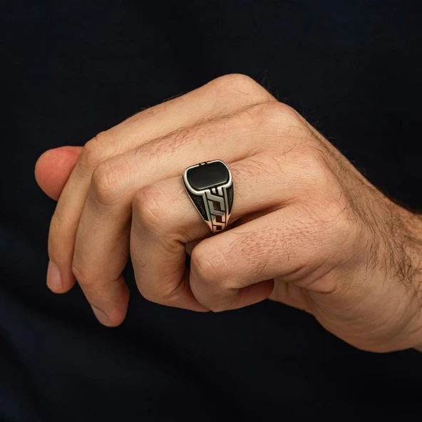 Siyah Oniks Taşlı Grek Motifli 925 Erkek Gümüş Yüzük - Resim 5