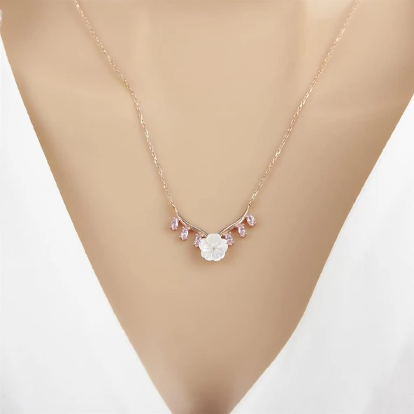Çiçek Desenli Rose Kaplama 925 Gümüş Kadın Kolye