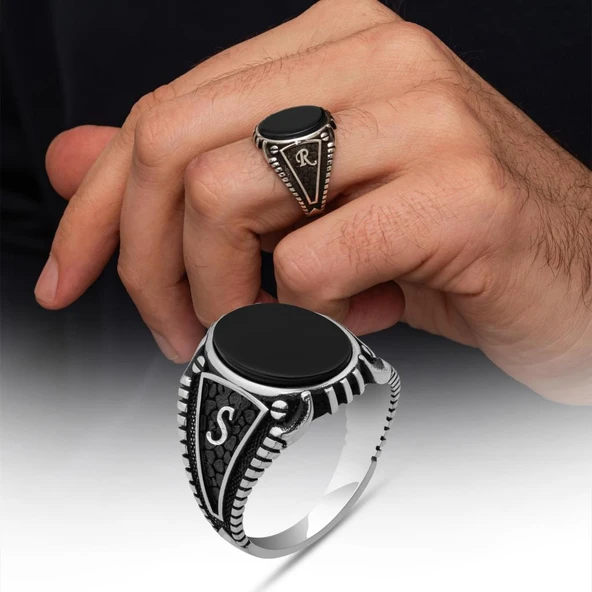 Oniks Taşlı Harfli 925 Gümüş Yüzük ürün görseli