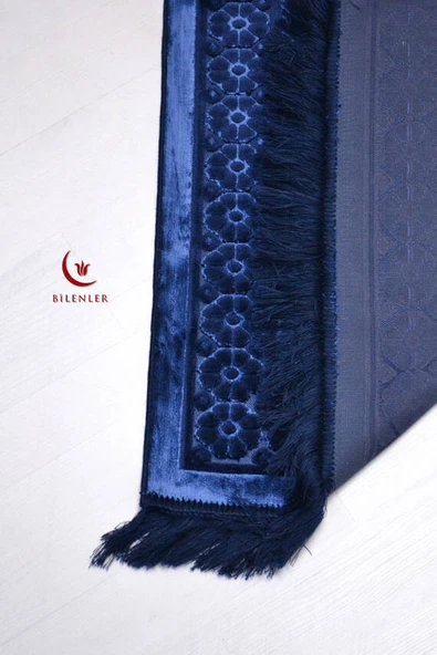 Özel Kutulu Hediyelik Lüks Kadife Dokuma Seccade ve Kristal Tesbih Seti Lacivert - Resim 5