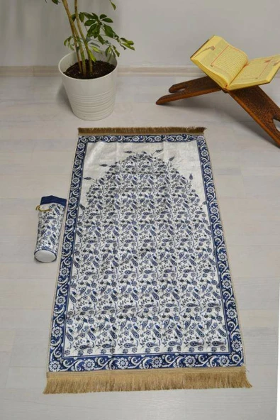 Pratik ve Taşınabilir İpek Dokulu Keseli Seccade Lacivert-02 ürün görseli