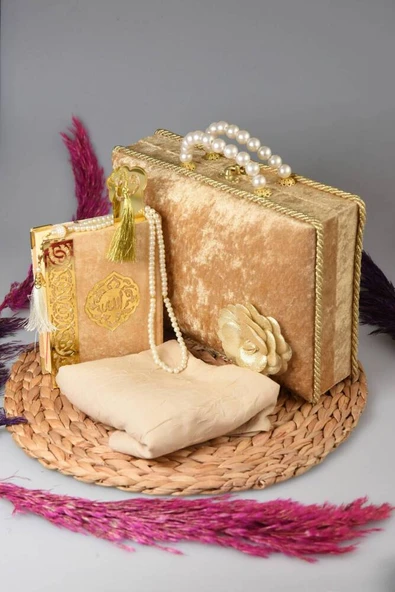 İnci Ahşap Kadife Kutulu Kuran-ı Kerim Çeyizlik-Hediyelik Set Gold Renk ürün görseli