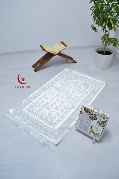 Özel Kutulu Hediyelik Lüks Kadife Dokuma Seccade ve Kristal Tesbih Seti Beyaz - Resim 2