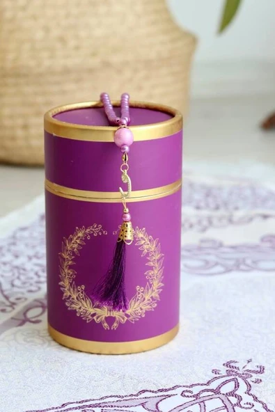 Silindir Kutulu Seccade ve İnci Tesbih Seti Mor Renk - Resim 2
