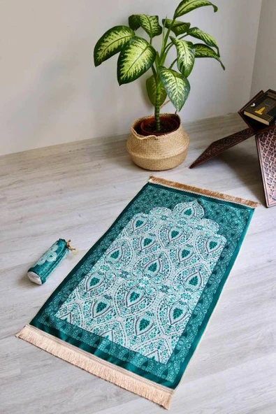 Rumi Desenli İpek Dokulu Keseli Seccade Yeşil Renk