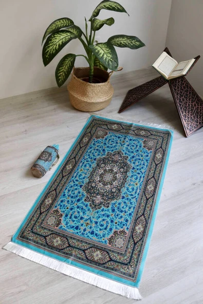 Halı Desenli İpek Dokulu Keseli Seccade Açık Mavi ürün görseli 1