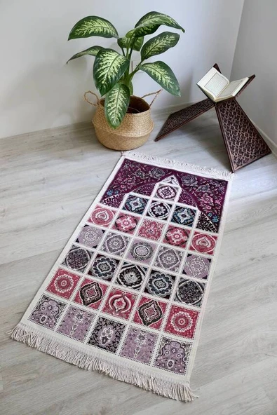 40 Yama Desenli Astarlı Seccade Mürdüm ürün görseli 1