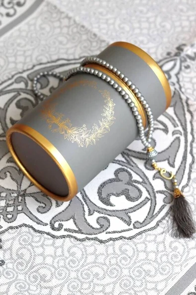 Silindir Kutulu Seccade Ve İnci Tesbih Seti Gri Renk - Resim 2