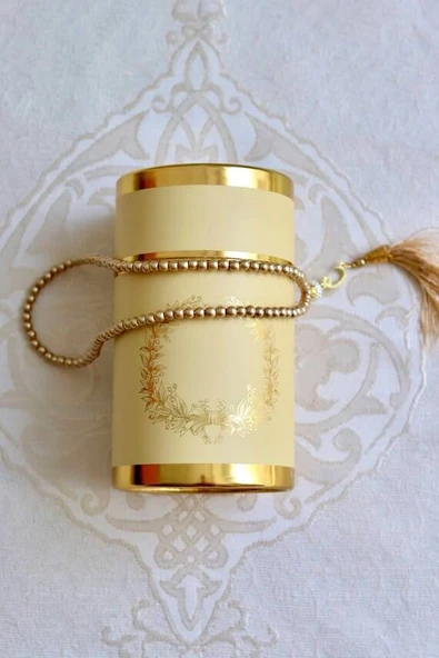 Silindir Kutulu Seccade ve İnci Tesbih Seti Gold Renk ürün görseli