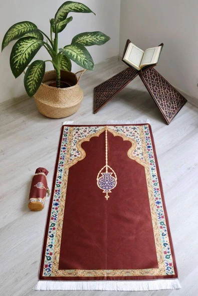 Mihrap Desenli İpek Dokulu Keseli Seccade Koyu Kırmızı Renk - Resim 5