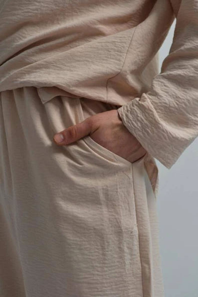 Hac ve Umre İçin Erkek Takım -Lastikli Pantolon&Dik Yaka Gömlek Bej - Resim 3