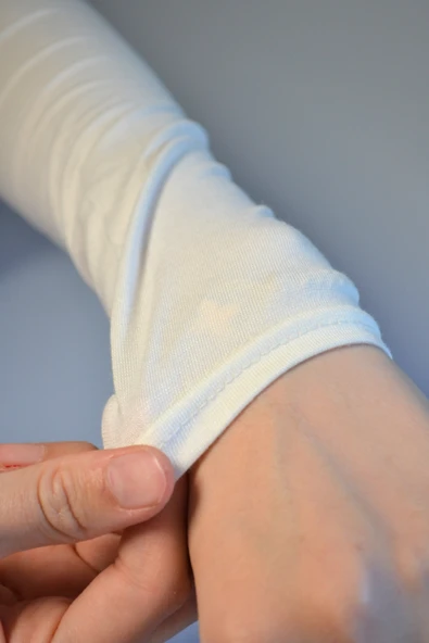 Pratik Tesettür Kolluk Penye Namaz Kolluğu Beyaz - Resim 3