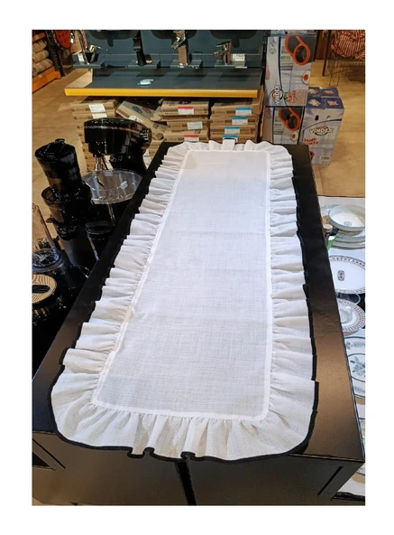 BEYAZ  Siyah Detaylı Fırfırlı Runner 40*120 cm