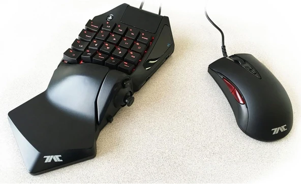 HORI Tactical Assault Commander Pro (TAC Pro) KeyPad and Mouse Controller for PS4 and PS3 FPS Games Officially Licensed by Sony - PlayStation 4 - 6