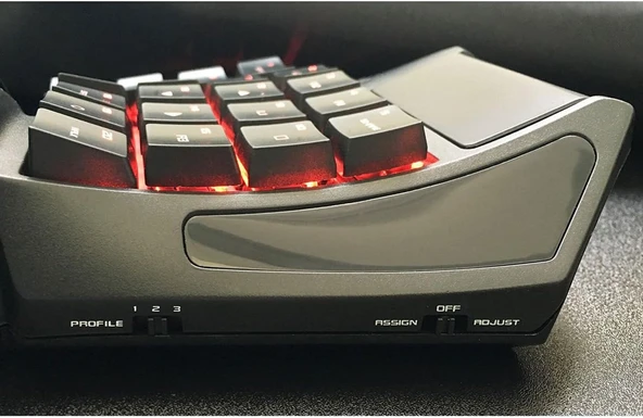 HORI Tactical Assault Commander Pro (TAC Pro) KeyPad and Mouse Controller for PS4 and PS3 FPS Games Officially Licensed by Sony - PlayStation 4 - 4