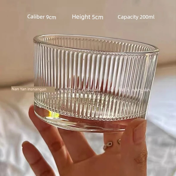 İskandinav Tarzı Çekiç Desenli Cam Kare Pasta Kasesi - 250ml - 8