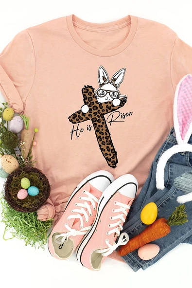 Kadın Paskalya Tavşanı Leopar Desenli Grafik Tişört (Pembe)
