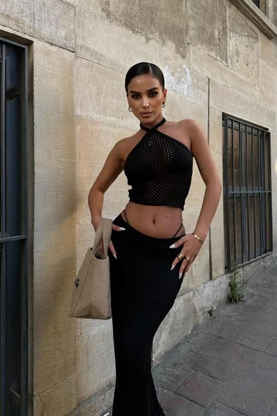 Halter Yaka Detaylı Viskon Kumaşlı Normal Kalıp Cepsiz Astarsız Kadın Crop Takım (2 Parça) Siyah