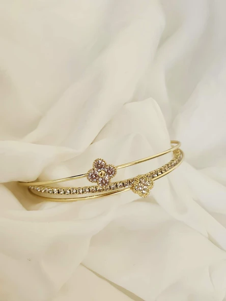 Üçlü Yonca Model Zirkon Taşlı Kelepçe Bileklik - Resim 3