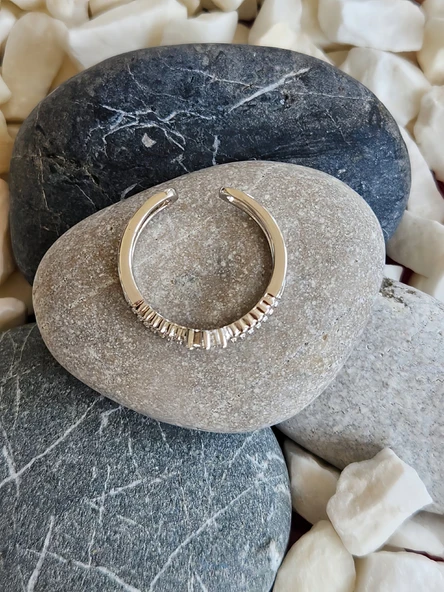 Taç Model Minimalist Taşlı Model Ayarlanabilir Silver Renk Çelik Yüzük - 2